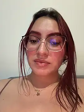 VioletPearson 现场XXX聊天