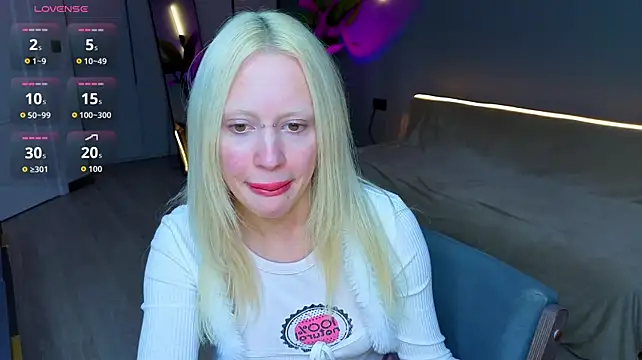 Luna_Beverly live XXX chat