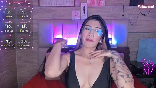 mia_devine_ live XXX chat