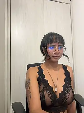Lunelle333's Live XXX Chat