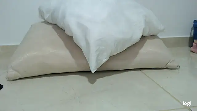 XXX chat uživo modela staylor29