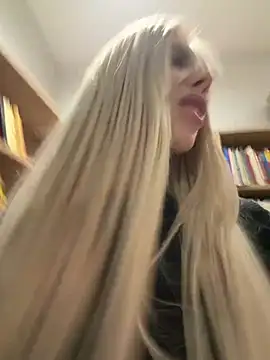Chatroom XXX en direct de AlyssaFoxx_