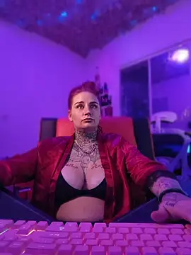 blazed_vixen XXX чат на живо