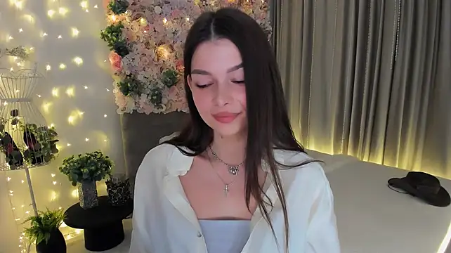 ContinentOfTranquility Chat XXX live