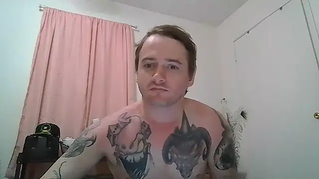Chatroom XXX en direct de Clay_Face