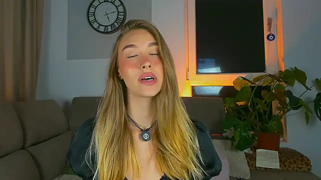 Онлайн чат XXX SugarSkye
