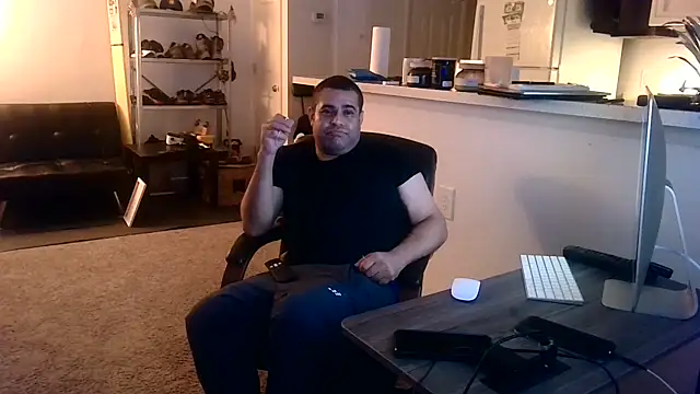 Chatroom XXX en direct de Q1357q