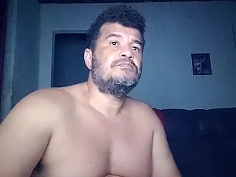 tarra122 – Naživo XXX chat