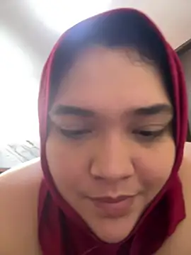 sweetmuslim01 Adlı Modelin Canlı XXX Sohbeti