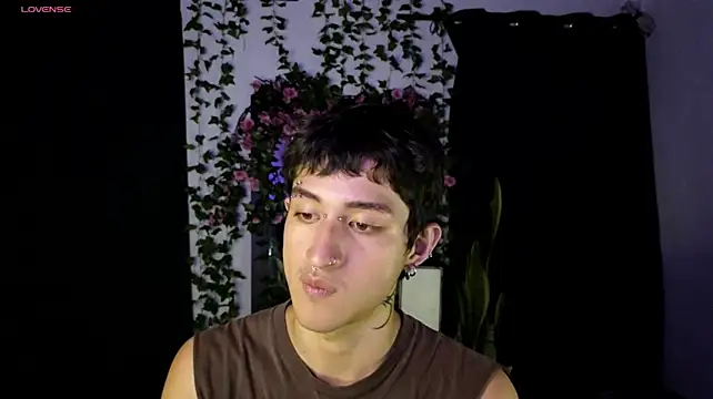 แชท XXX สดของ troyskarz