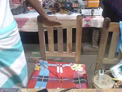 HotAaryaのライブXXXチャット