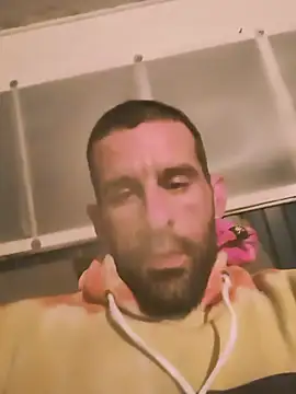 MrMighty0ne – Naživo XXX chat