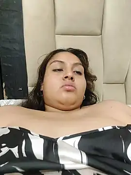 Dini_23's Live XXX Chat