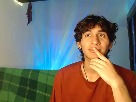 Chat XXX ao vivo de ElliotAzert