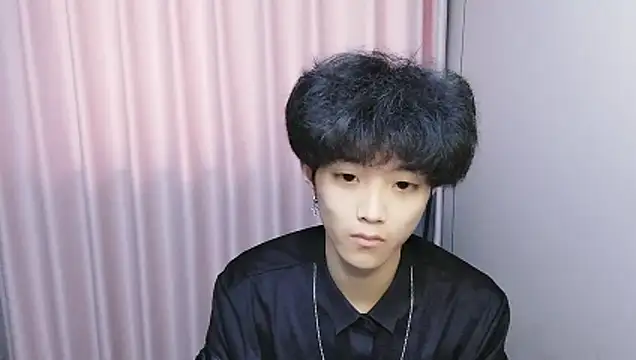 wssoo11 Live XXX-chat