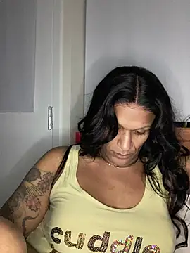 Chat +18 de Xzotiq ao vivo