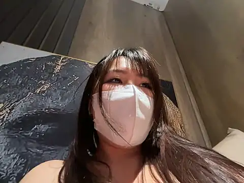 Chat XXX en directo de Your-Sunny