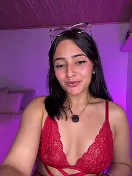 NandaVixen Adlı Modelin Canlı XXX Sohbeti