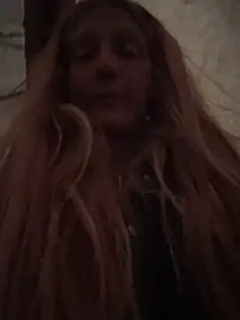 دردشة GoldenFlameGoddess الجنسية المباشرة