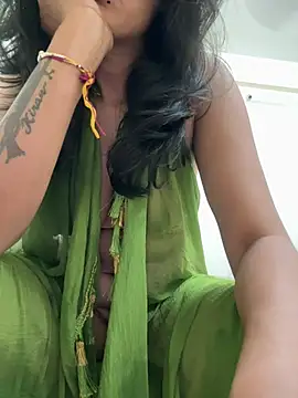 Kira105xxx 라이브 XXX 채팅