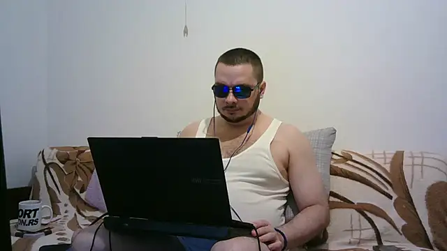WildBoar_69 Adlı Modelin Canlı XXX Sohbeti
