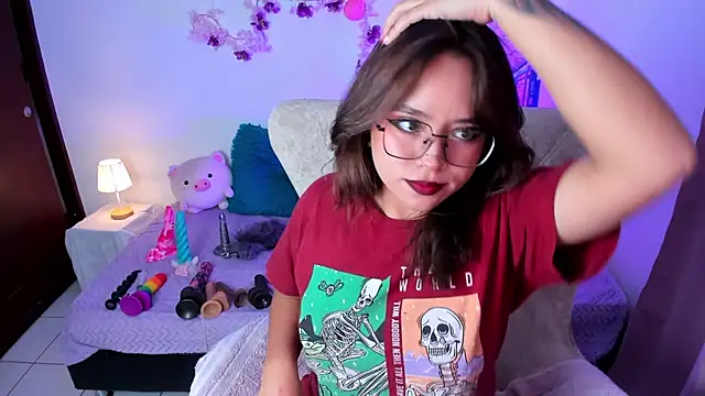 Онлайн чат XXX Lucille_69