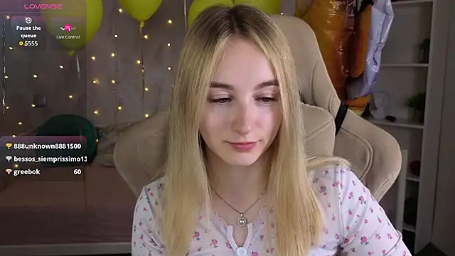 Shy_Polly's Live XXX Chat