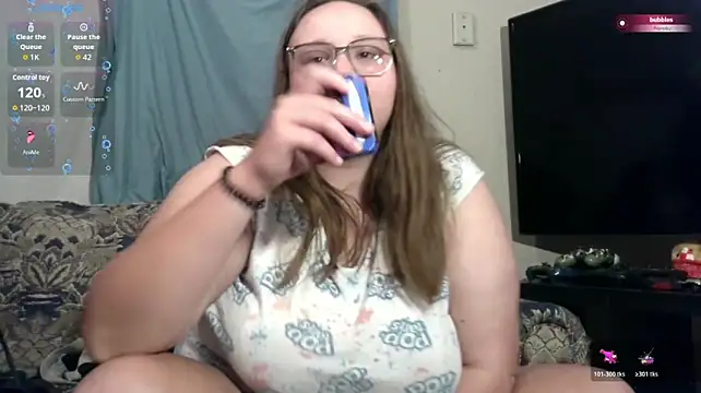 TurtleLady420 XXX чат на живо
