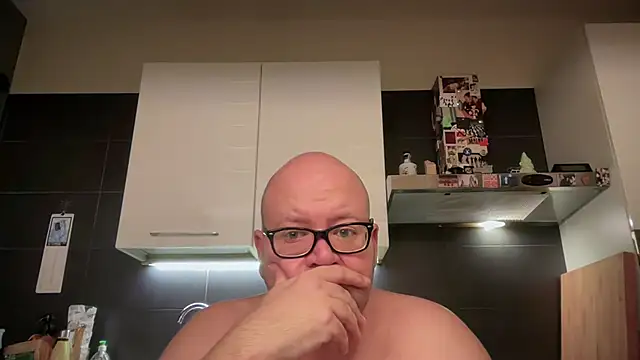 Živý XXX chat theitalianbear