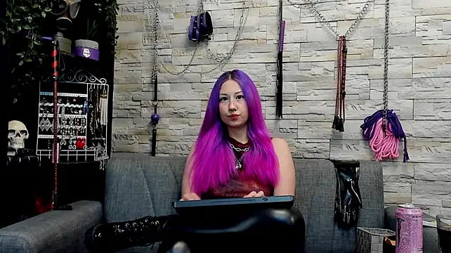 Miss_Kaz's Live XXX Chat