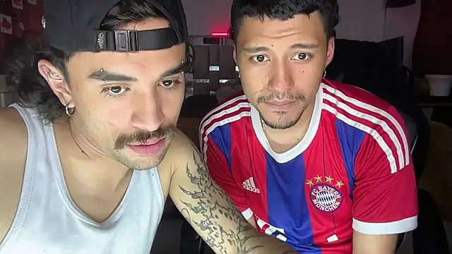 playfulboys_ Chat XXX in diretta