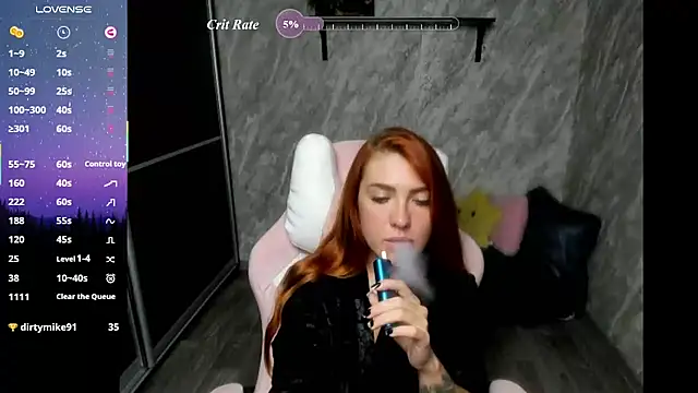 Chat +18 de Reginasmilee ao vivo