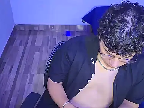 Chat XXX en directo de LiamRoi