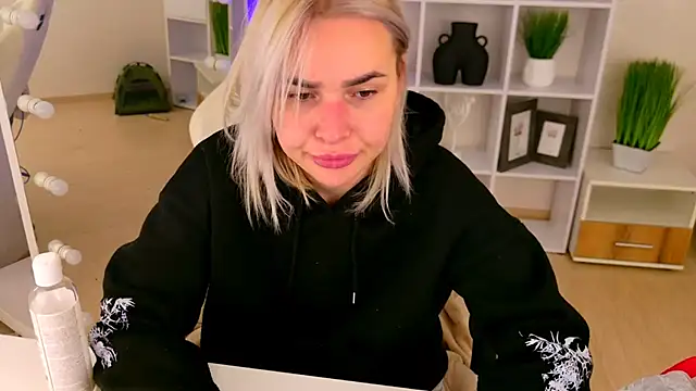 Czat XXX na żywo – EmmiLive