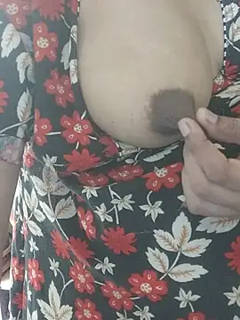 Sexynageenaのウェブカメラショー