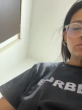 צ'אט XXX בשידור חי של _Linda_88