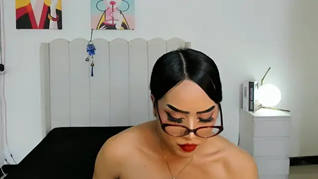 צ'אט XXX בשידור חי של MirandaSterling