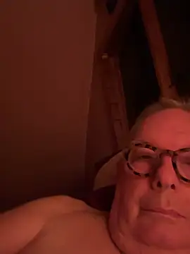 Chatroom XXX en direct de CharlieWeaver22