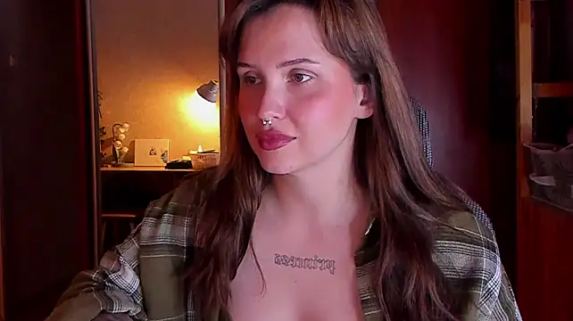 XXX chat uživo modela hellfirekiss