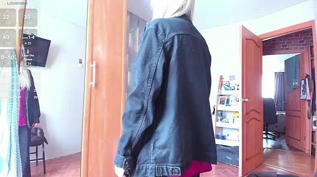 Tiny_Kiss Live XXX-Chat
