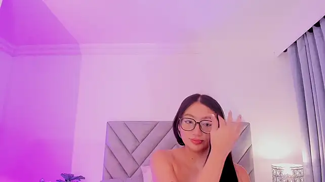 ravena_queen's Live XXX Chat