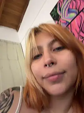 Czat XXX na żywo – YunoRose_