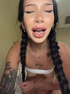 XEye_Candy live XXX chat