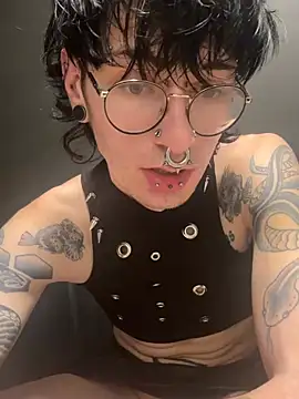 GothSadistn Live XXX chat