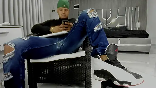 Chat XXX Live master_leather