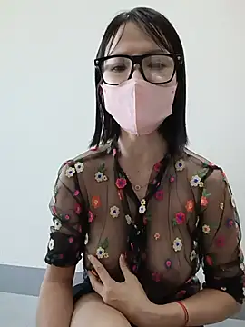 Chat XXX en directo de Emma_Linh