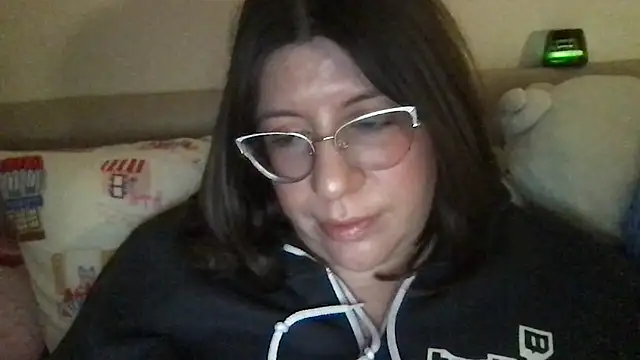 HYPHYtype's Live Chat Room