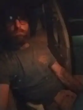 yourpersonalpeer1: διαδικτυακό σόου στην κάμερα