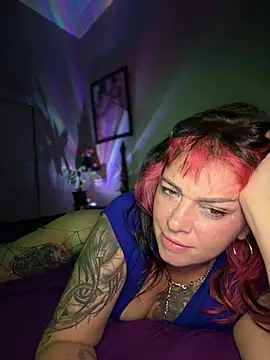 Онлайн чат XXX MarlaFknSinger