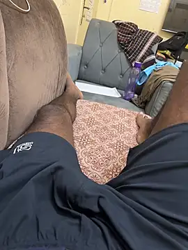 צ'אט XXX בשידור חי של funtamilan